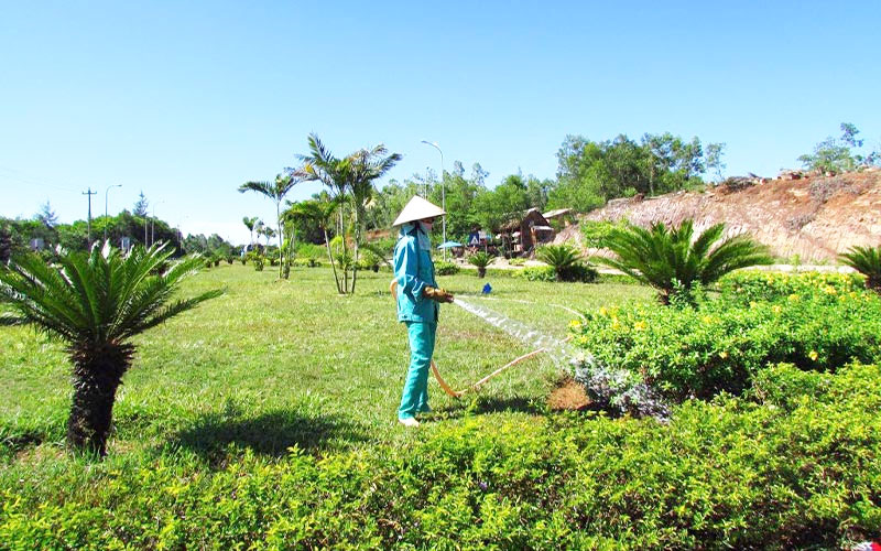 Chăm sóc cảnh quan tại KCN